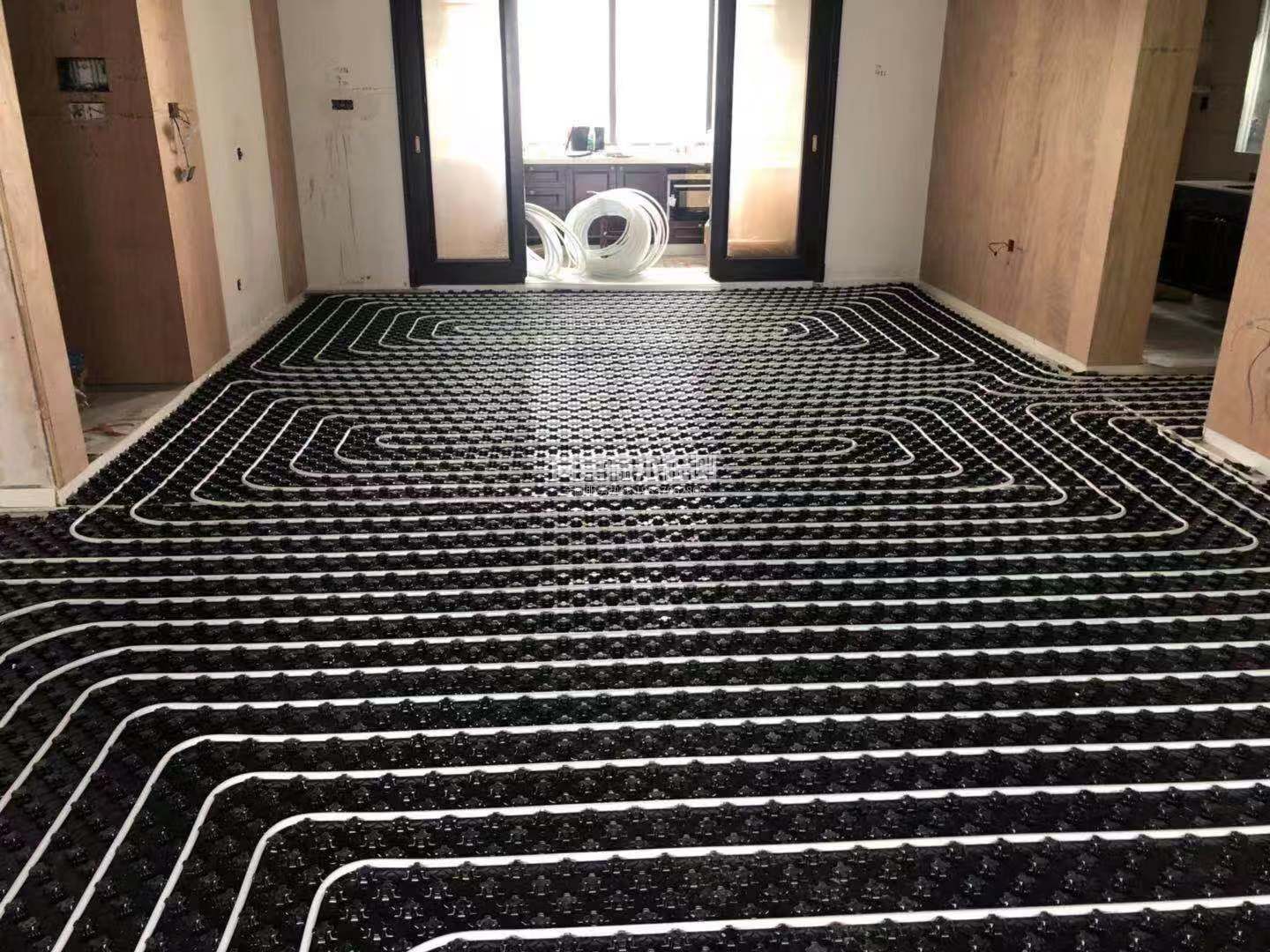 香格里拉地暖供热前需要注意什么